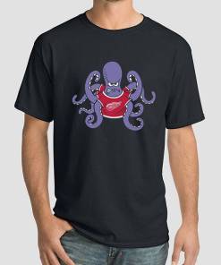 Black T Shirt Octopus Vintage Red Wings